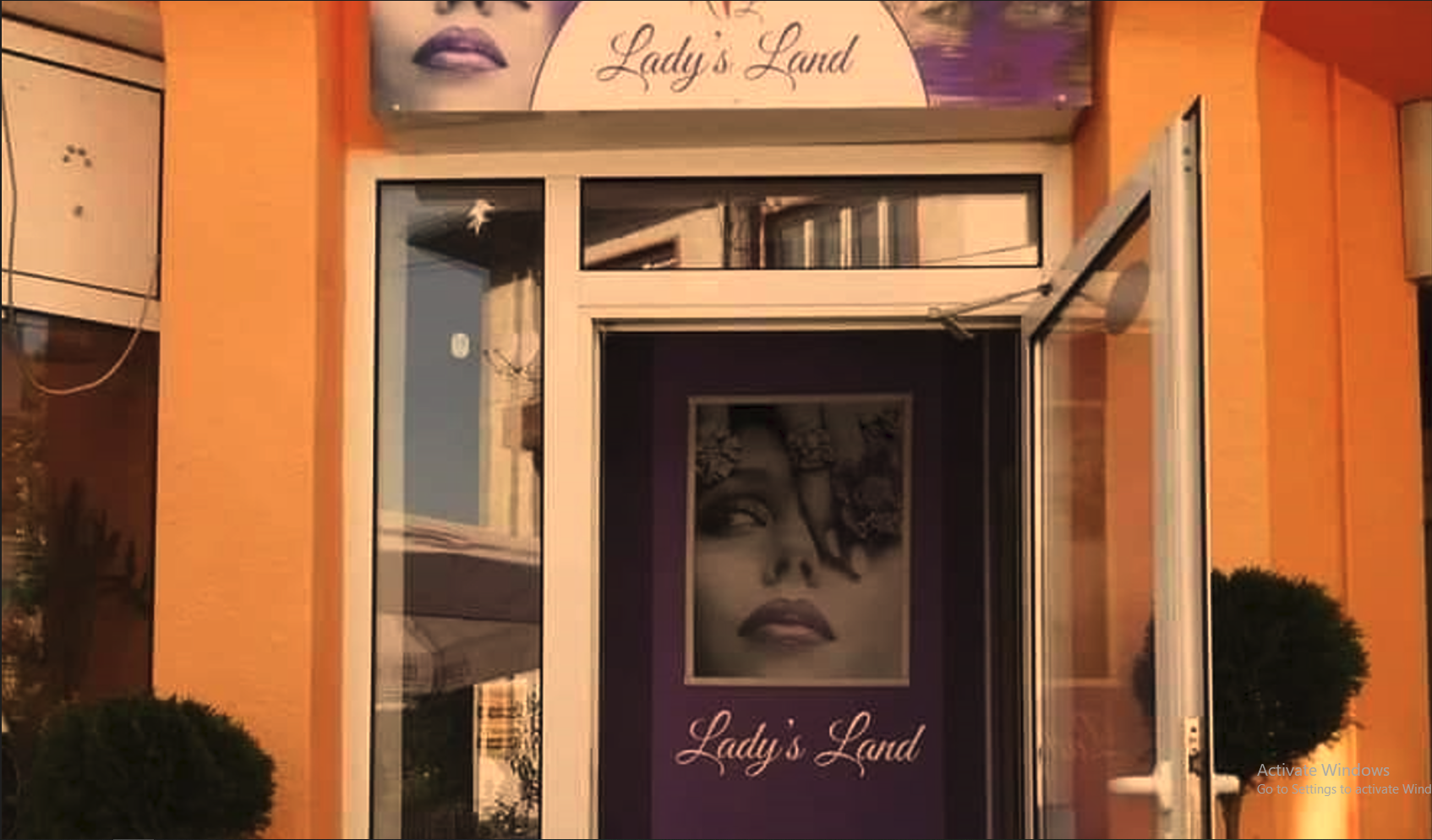 Салон за красота - Ladys land  27222