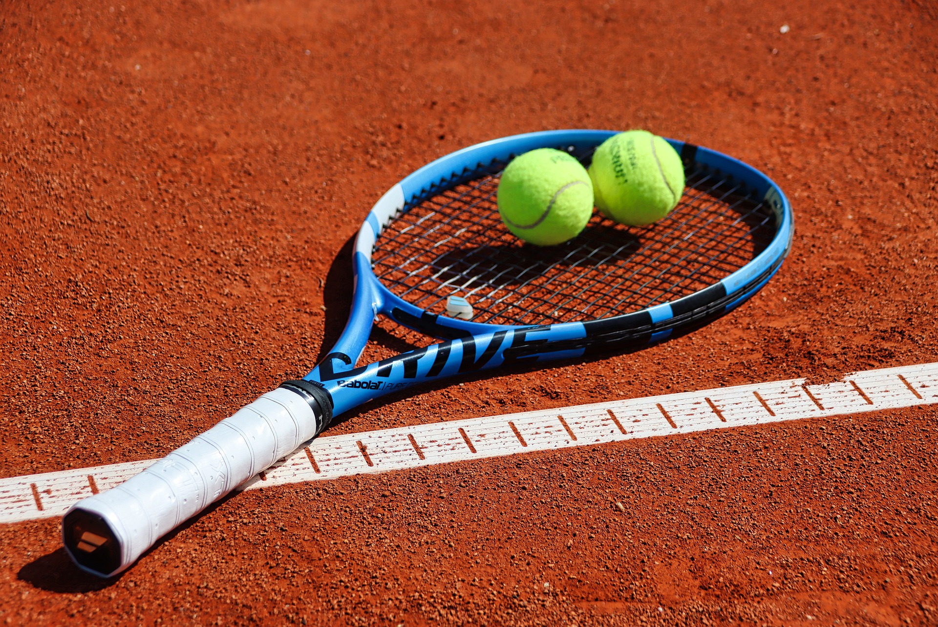 Тенис Център Томси 27308