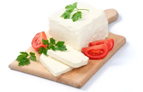 624-400-koze-sirene-mlechni-produkti-blizkiia-iztok-polezni-kachestva-silicij-alergen_7YHv