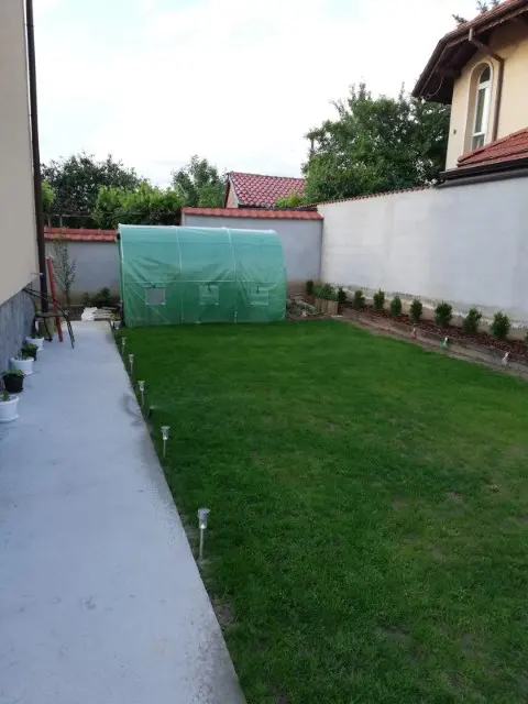 8_uaRx