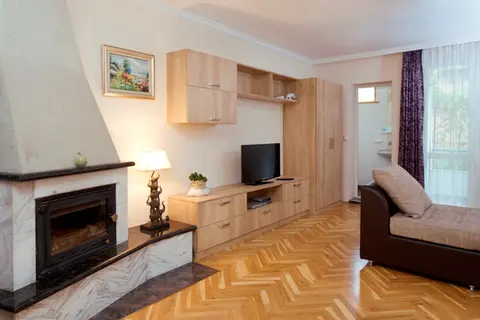 Atavel_stu_2_rQhz