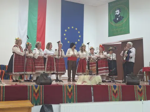 HIRTsOYSKIZVIN_gT3c