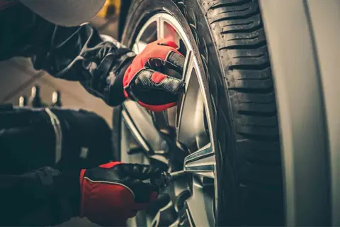 Is-it-OK-to-Rotate-Tires-Every-10000-Miles_-_AgbL
