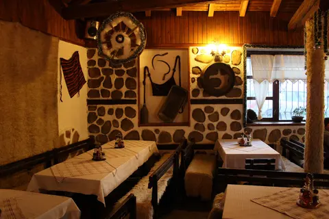 burdareva-mehana-Bansko-1_4xZu