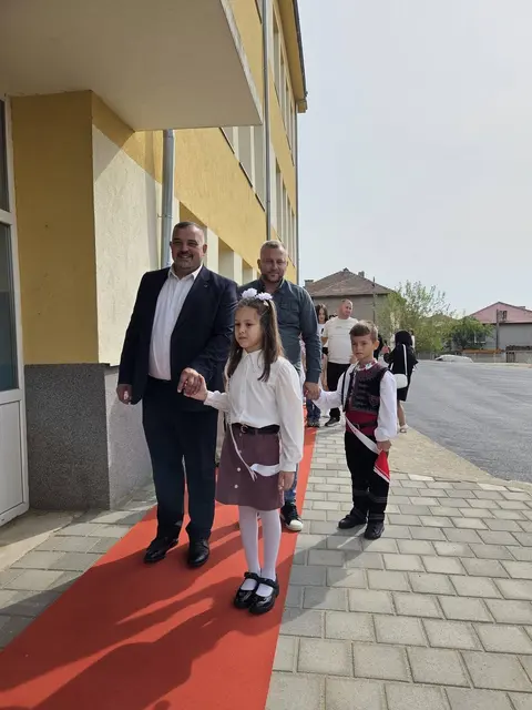 СОУ Никола Йонков Вапцаров — снимка 5 от сайта на фирмата