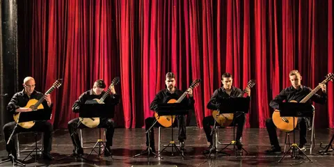 Китарното училище (Guitar School) — снимка 2 от сайта на фирмата