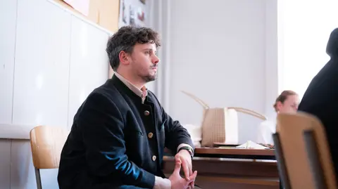 FIRST PRIVATE ENGLISH LANGUAGE SCHOOL WILLIAM SHAKESPEARE — снимка 5 от сайта на фирмата