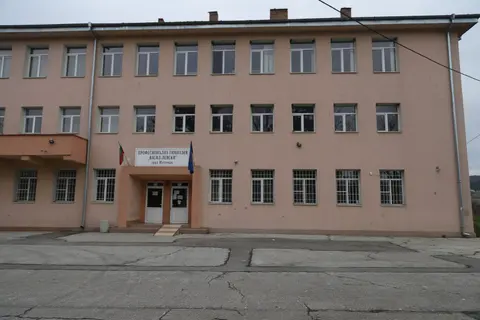 ПГ Васил Левски Ихтиман — снимка 2 от сайта на фирмата