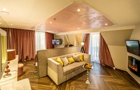 SPA ХОТЕЛ РИЧ / SPA HOTEL RICH — снимка 1 от сайта на фирмата