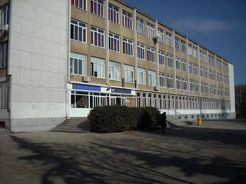 ПЪРВА ЕЗИКОВА ГИМНАЗИЯ ВАРНА — снимка 3 от сайта на фирмата