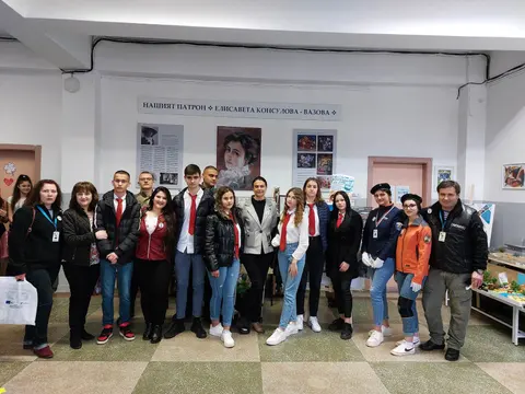 Професионална Държавна търговска гимназия Димитър Хадживасилев Свищов — снимка 6 от сайта на фирмата