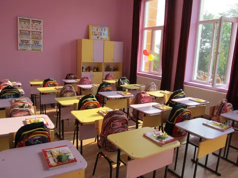 Първо Основно Училище Свети Паисий Хилендарски Гълъбово — снимка 4 от сайта на фирмата
