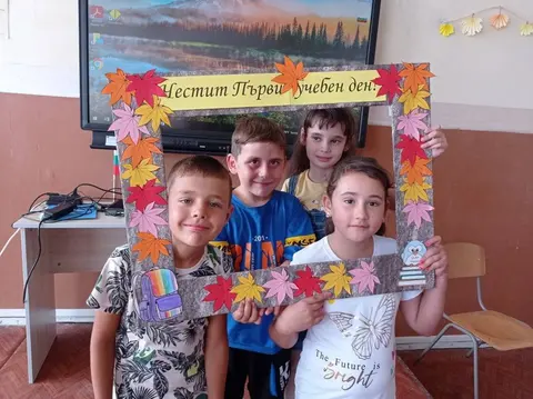 Основно Училище Д — снимка 9 от сайта на фирмата