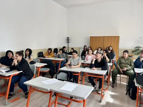 СОУ Свети Свети Кирил и Методий Стрелча — снимка 10 от сайта на фирмата