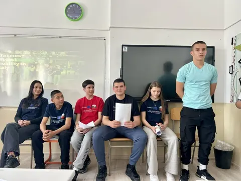 СОУ Свети Свети Кирил и Методий Стрелча — снимка 7 от сайта на фирмата