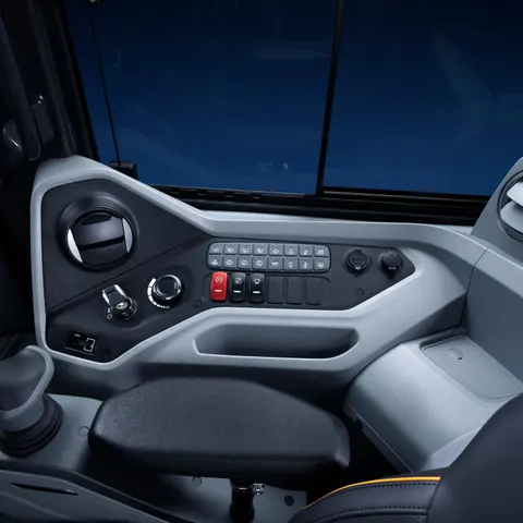 СТРОТЕХ ИНЖЕНЕРИНГ АД , продажба и сервиз на товарачи с марката HYUNDAI , официален дилър на Hyundai , багери , челни товарачи , трошачно — снимка 4 от сайта на фирмата