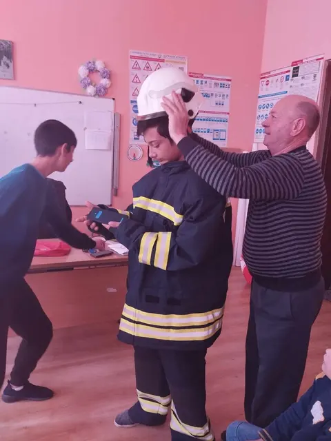 Средно училище Свети Свети Кирил и Методий Ново село — снимка 4 от сайта на фирмата