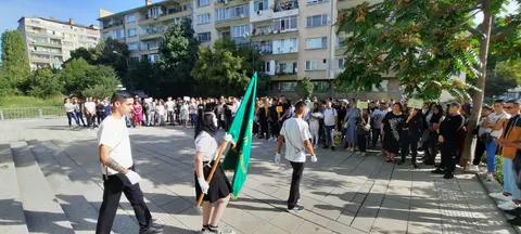 Професионална Гимназия по Текстилни и Кожени Изделия София — снимка 1 от сайта на фирмата