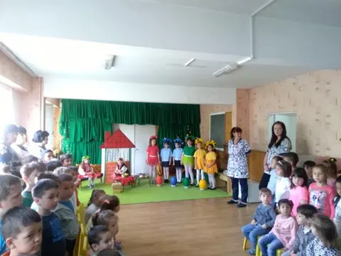 Детска Градина Индира Ганди Правец — снимка 9 от сайта на фирмата
