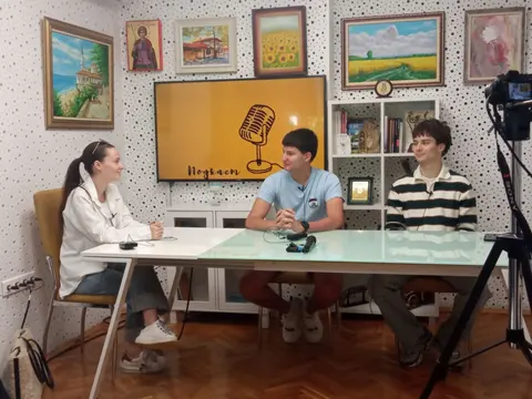 Езикова Гимназия Гео Милев Добрич — снимка 1 от сайта на фирмата