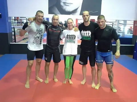 Friends MMA / Боен MMA клуб Friends / Френдс ММА — снимка 1 от сайта на фирмата