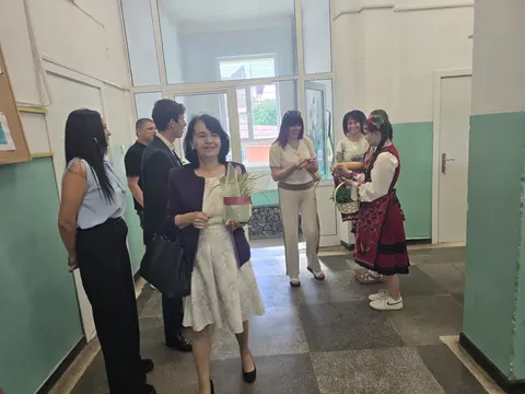 Основно училище Свети Паисий Хилендарски Баня — снимка 4 от сайта на фирмата