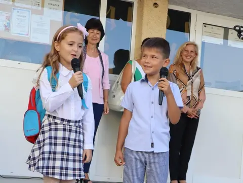 Средно Училище Любен Каравелов Варна ( СУ Любен Каравелов Варна ) — снимка 9 от сайта на фирмата