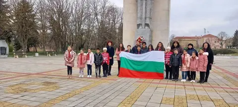 Обединено училище Свети Паисий Хилендарски Плиска ( ОУ Плиска ) ( Основно Училище Свети Паисий Хилендарски Плиска ) — снимка 5 от сайта на фирмата