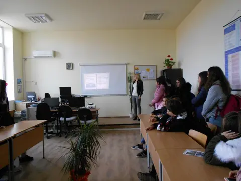 ПГТ Юрий Гагарин ( Професионална гимназия по транспорт Радомир ) — снимка 9 от сайта на фирмата