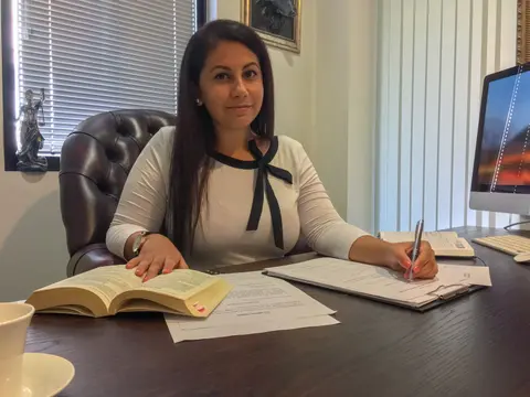 Адвокат Нанси Дахабре - Консултация с адвокат София — снимка 3 от сайта на фирмата