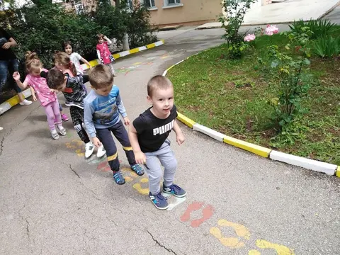 ДЕТСКА ГРАДИНА ВЪЛШЕБНИЦА Враца — снимка 7 от сайта на фирмата