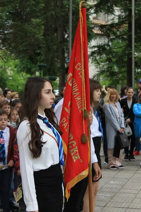 Основно училище Васил Левски Разград — снимка 5 от сайта на фирмата