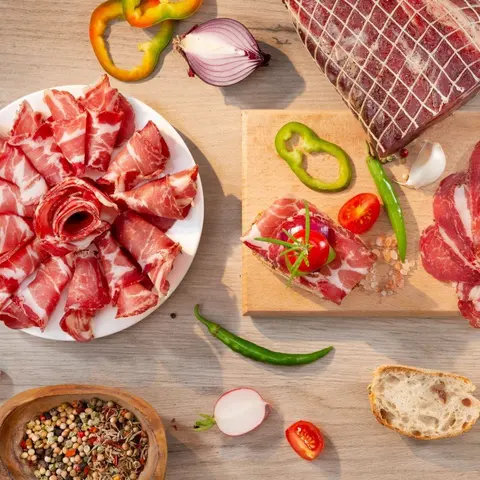 Меском Попов - Производител на месо и месни продукти Пловдив — снимка 2 от сайта на фирмата