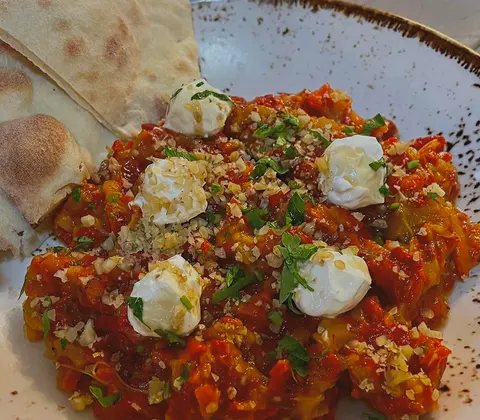 Пицария La Famiglia - Pizza Yambol — снимка 1 от сайта на фирмата