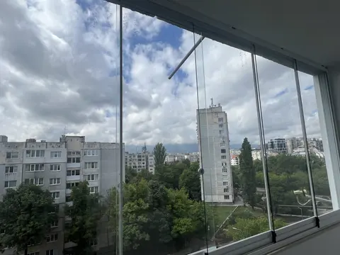 Домелино - Професионални почистващи услуги Люлин Младост Дружба Надежда Студентски град Овча купел Връбница Красна поляна Изгрев Подуяне Слатина Възраждане Лозенец Триадица Средец Сердика Илинден Кремиковци Искър Панчарево Витоша Банкя Нови Искър Оборище — снимка 1 от сайта на фирмата