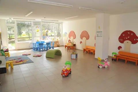 Немскоезичен детски център Младост 1 Kinderoase — снимка 1 от сайта на фирмата