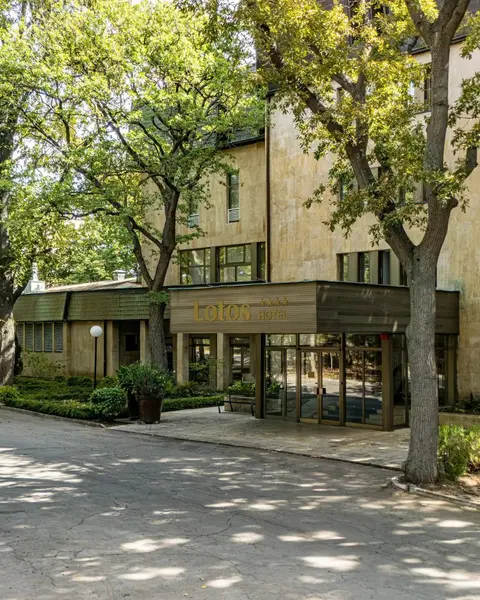 Hotel Lotos Varna — снимка 1 от сайта на фирмата