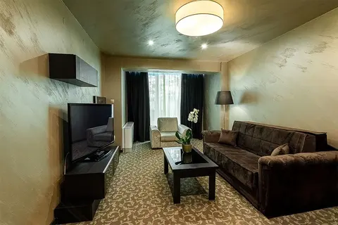 Хотел Роял / Hotel Royal — снимка 4 от сайта на фирмата