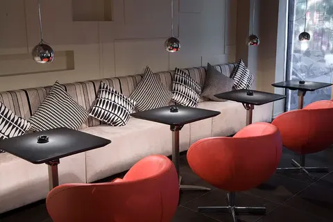 Хотел FAMOUS HOUSE — снимка 5 от сайта на фирмата