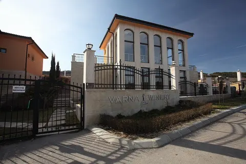 Винарска изба Варна — снимка 5 от сайта на фирмата
