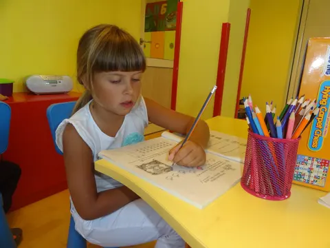 ЧАСТНА ЦЕЛОДНЕВНА ДЕТСКА ГРАДИНА СЛЪНЧОГЛЕДИ — снимка 6 от сайта на фирмата