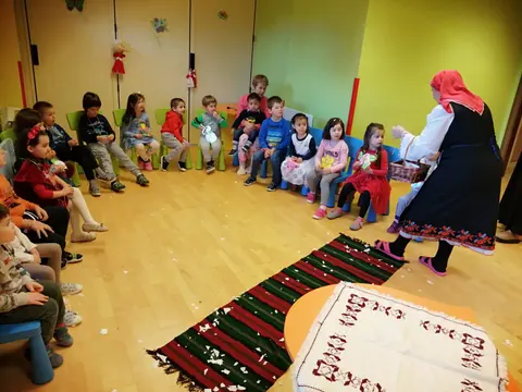 ЧАСТНА ЦЕЛОДНЕВНА ДЕТСКА ГРАДИНА СЛЪНЧОГЛЕДИ — снимка 5 от сайта на фирмата