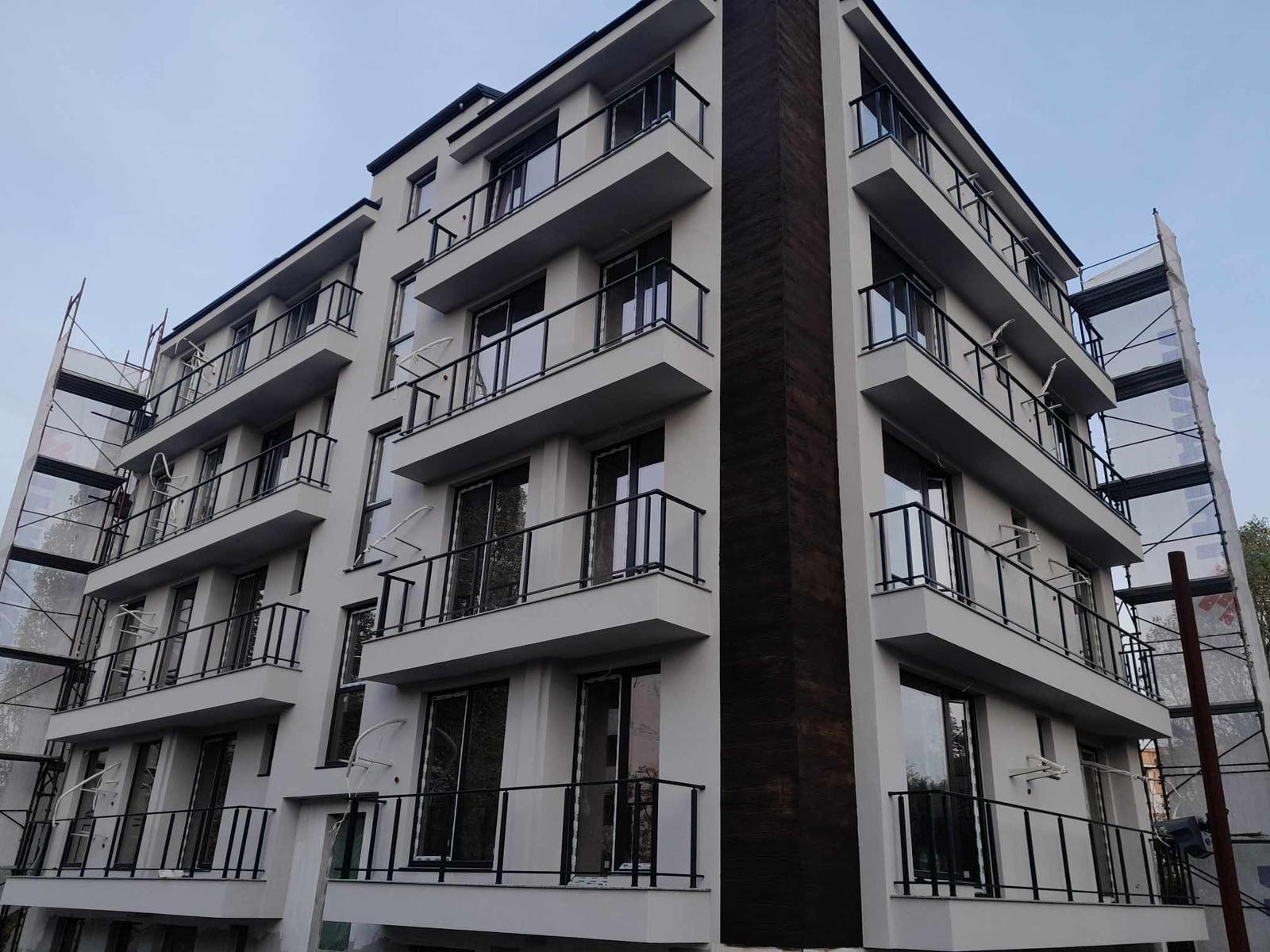 Груб строеж Божурище ТИМ ГРУП 87 ЕООД 31006