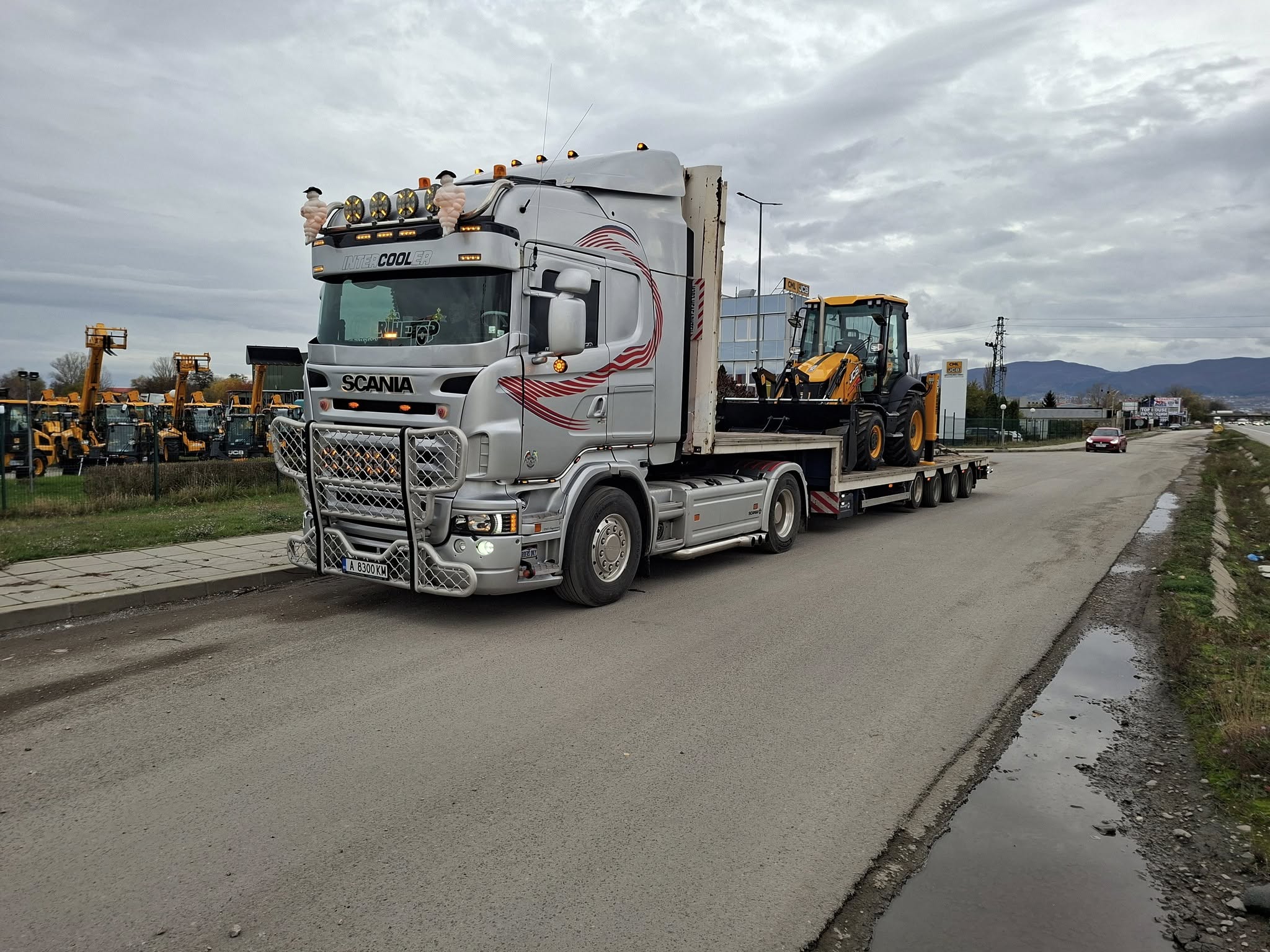 Транспортни услуги Петронели ЕООД 31110