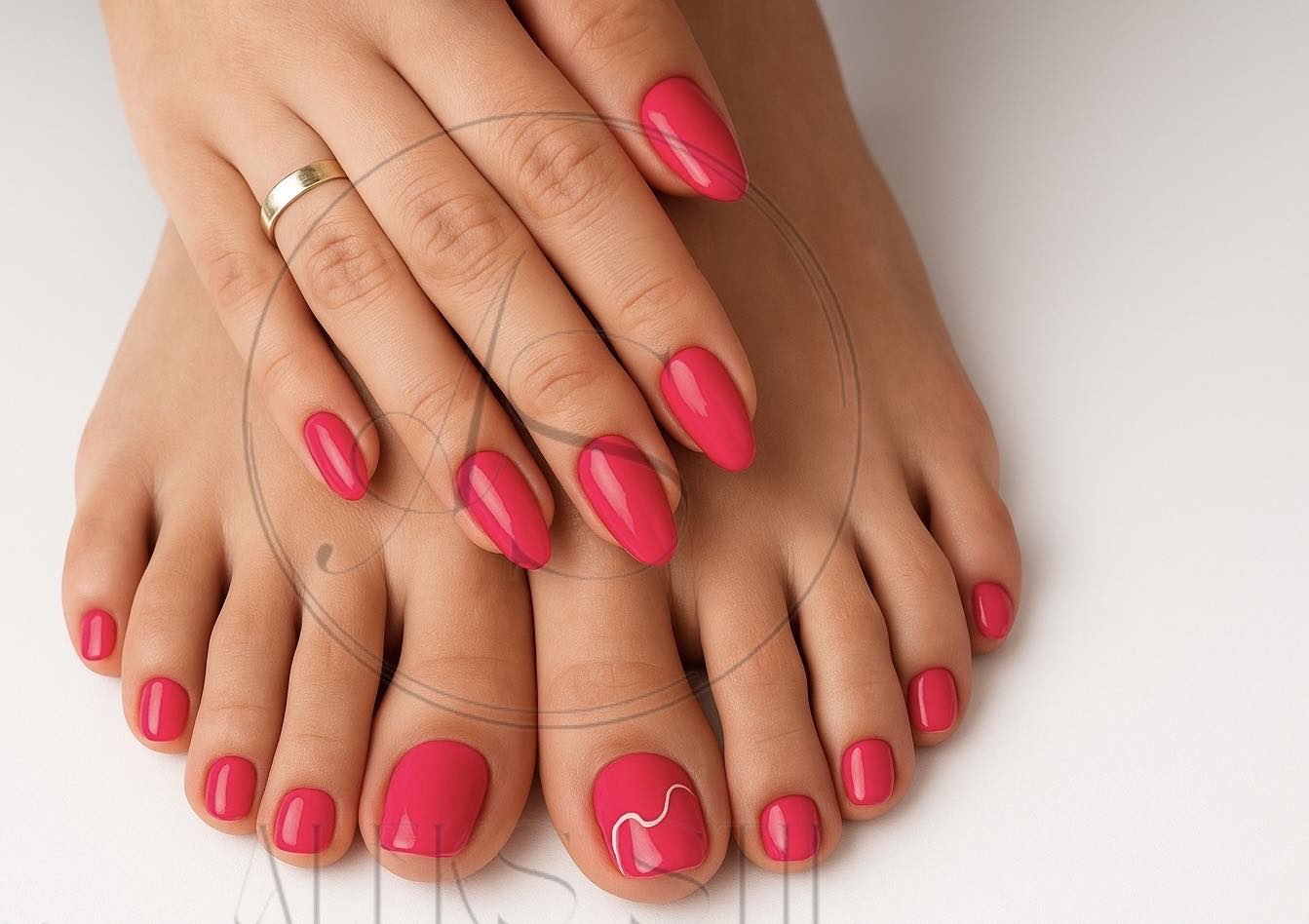 Маникюр Карлово Алекс Стил 31059