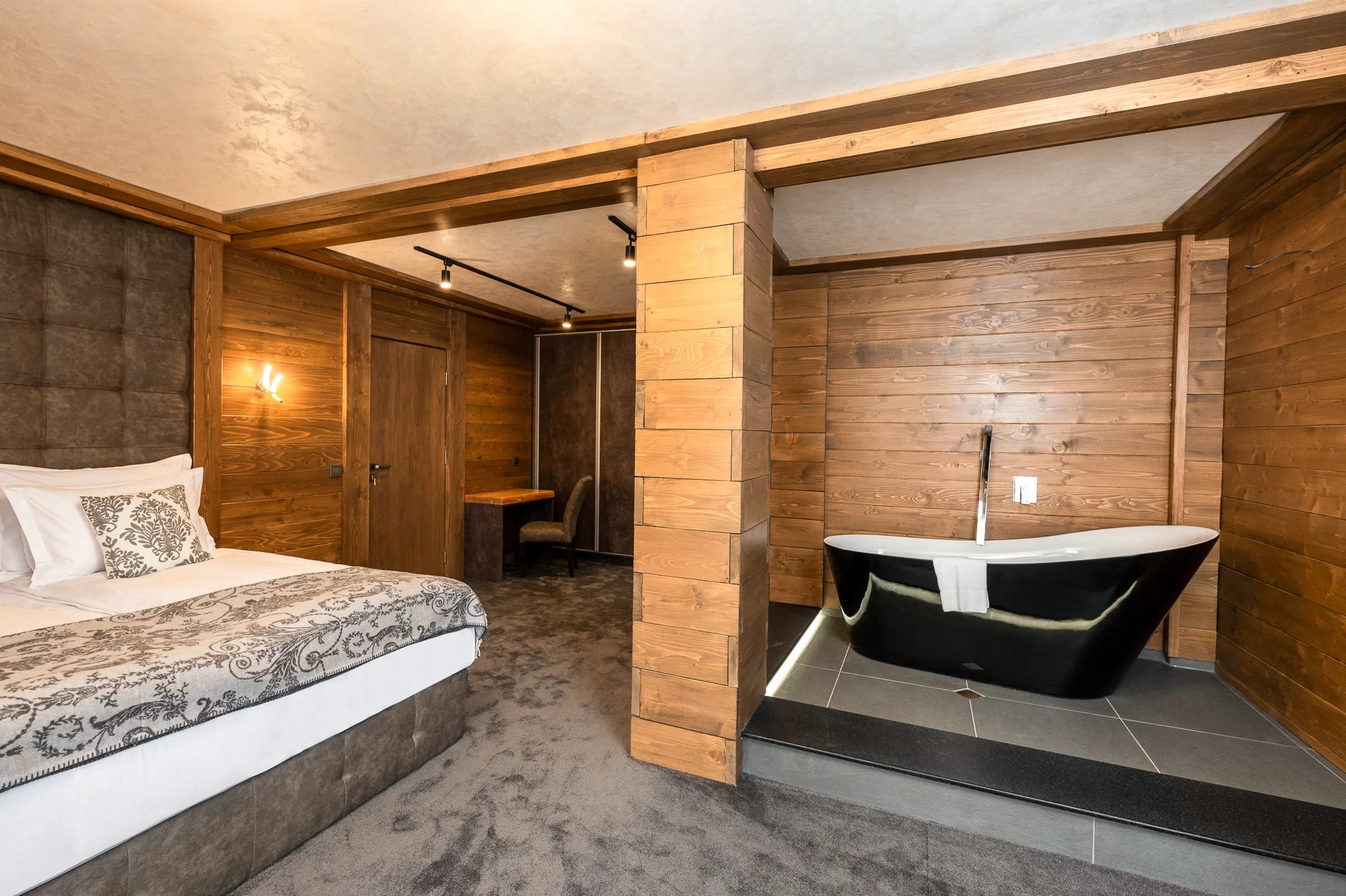 V Chalet Residence - Луксозен хотелски комплекс с ресторант във Велинград 30905