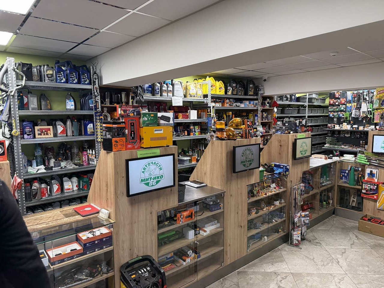 Магазин за авточасти Перник Мит-Ико 86 30906