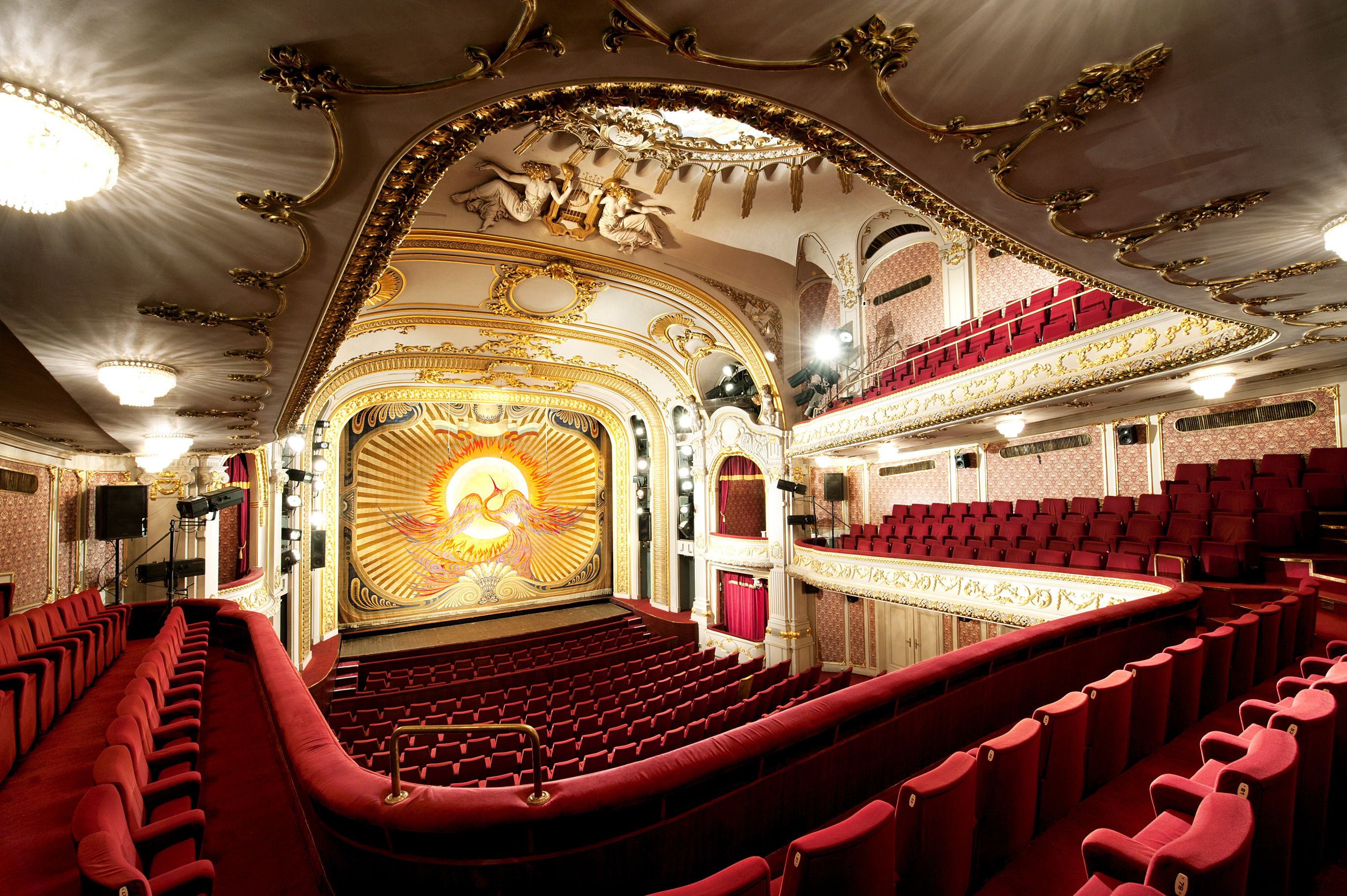 Родопски драматичен театър Николай Хайтов Смолян 21653