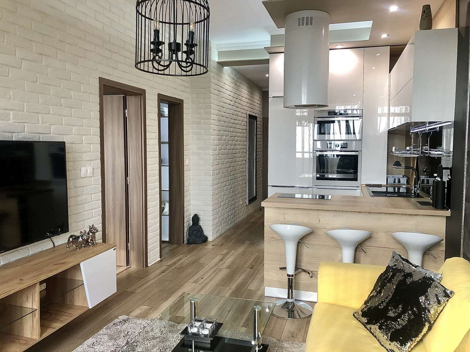 Sea view Apartments Апартаменти Лазурен бряг 31075