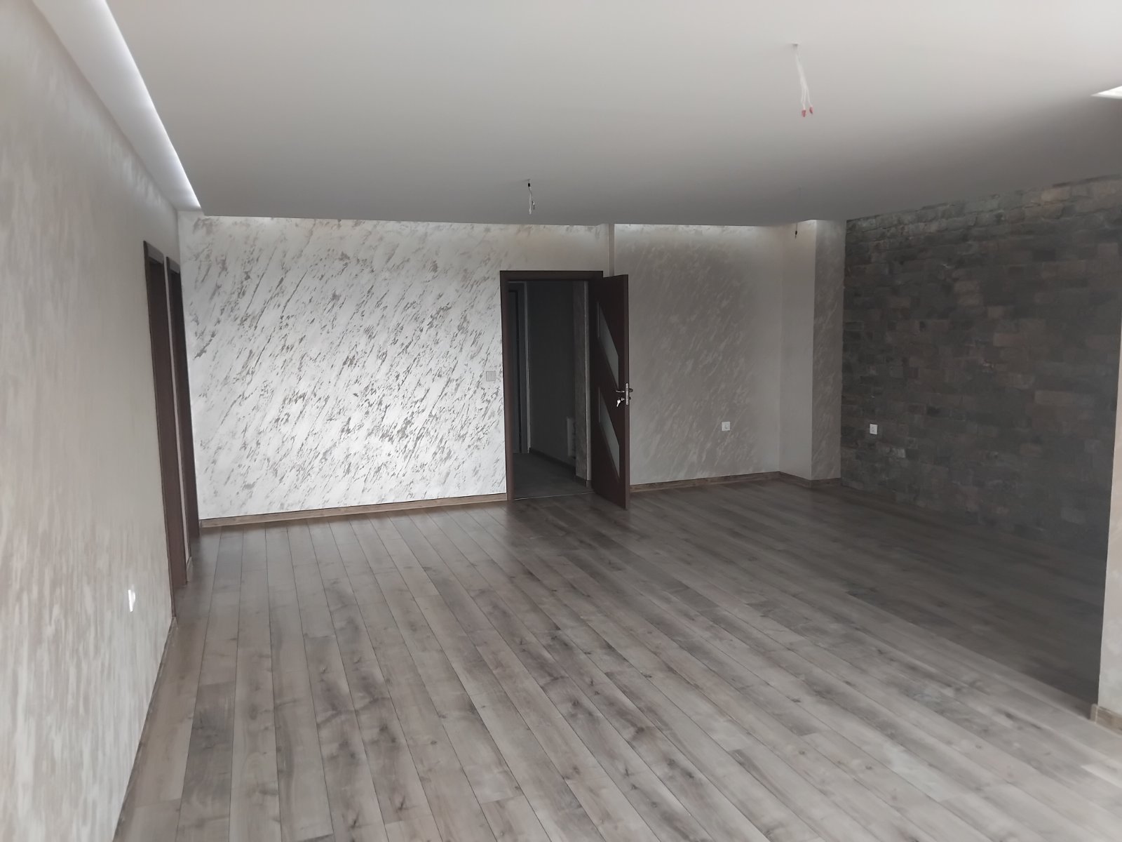 Довършителни ремонти строителство ремонти до ключ Нова Строй 88 31102